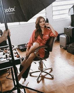 Juliana Paes feet photo thumbnail