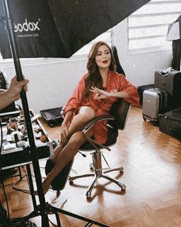 Juliana Paes feet photo thumbnail