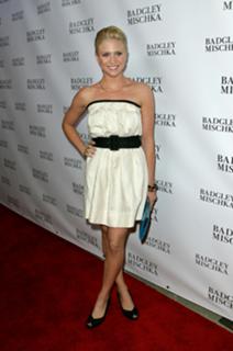 Brittany Snow feet photo thumbnail