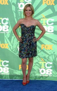 Brittany Snow feet photo thumbnail