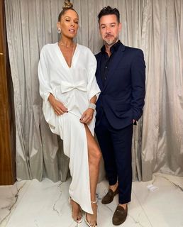 Adriane Galisteu feet photo thumbnail