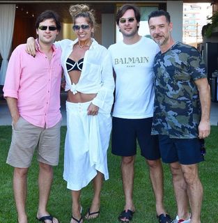 Adriane Galisteu feet photo thumbnail