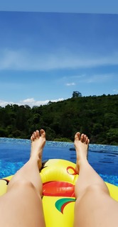 Lívia Andrade feet photo thumbnail