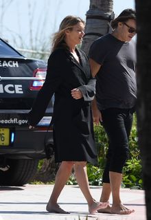 Kate Moss feet photo thumbnail