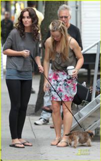 Leighton Meester feet photo thumbnail