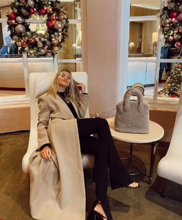 Sofia Richie feet photo thumbnail