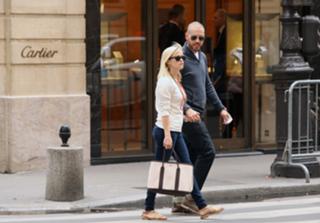 Reese Witherspoon feet photo thumbnail