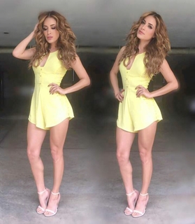 Cynthia Rodríguez feet photo thumbnail