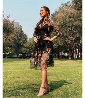 Cynthia Rodríguez feet photo thumbnail