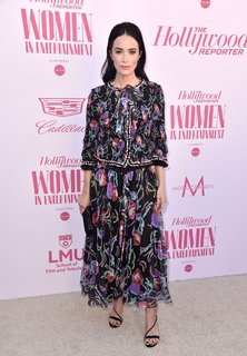 Abigail Spencer feet photo thumbnail