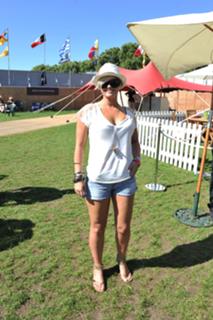 Kerry Katona feet photo thumbnail