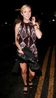 Brittany Snow feet photo thumbnail