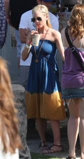 Brittany Snow feet photo thumbnail