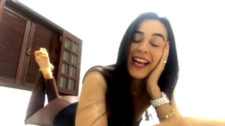 Alaine Crissiê feet photo thumbnail