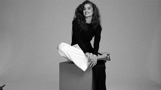 Taylor Hill feet photo thumbnail