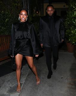 Karrueche Tran feet photo thumbnail