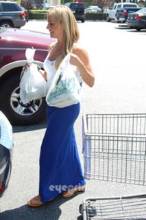 Julie Benz feet photo thumbnail