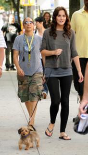 Leighton Meester feet photo thumbnail