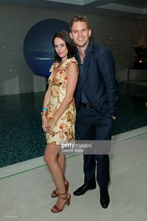 Kaya Scodelario feet photo thumbnail
