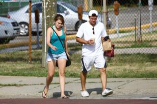 Aimee Teegarden feet photo thumbnail