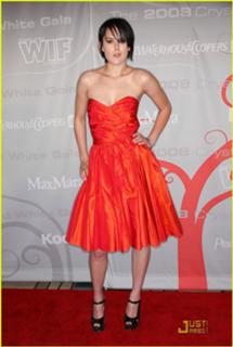 Rumer Willis feet photo thumbnail