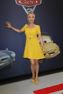 Nova Meierhenrich feet photo thumbnail
