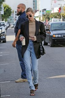 Hailey Bieber feet photo thumbnail
