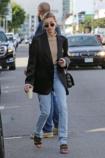 Hailey Bieber feet photo thumbnail