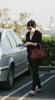 Rumer Willis feet photo thumbnail