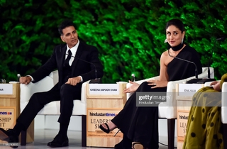 Kareena Kapoor feet photo thumbnail