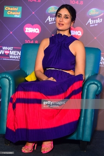 Kareena Kapoor feet photo thumbnail
