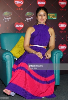 Kareena Kapoor feet photo thumbnail