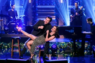 Lea Michele feet photo thumbnail