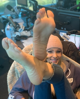 Kyle Unfug feet photo thumbnail
