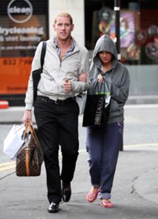 Helen Flanagan feet photo thumbnail