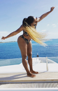 Serena Williams feet photo thumbnail