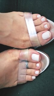 Alaine Crissiê feet photo thumbnail