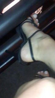 Alaine Crissiê feet photo thumbnail