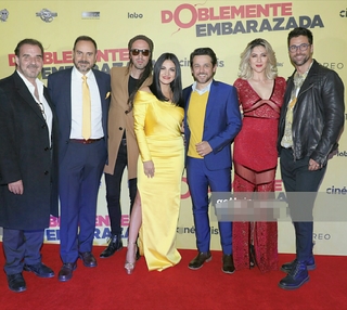Maite Perroni feet photo thumbnail