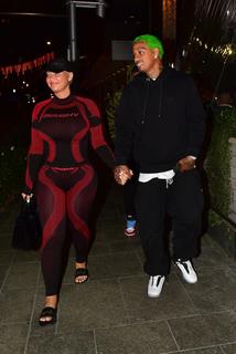 Amber Rose feet photo thumbnail