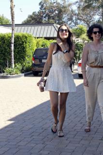 Camilla Belle feet photo thumbnail
