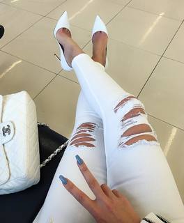 Jelena Karleusa feet photo thumbnail