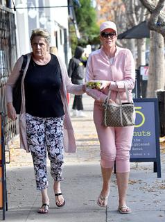 Brigitte Nielsen feet photo 3