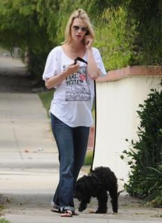January Jones feet photo thumbnail