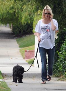 January Jones feet photo thumbnail