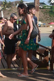 Bruna Marquezine feet photo thumbnail