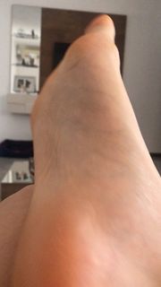 Alaine Crissiê feet photo thumbnail