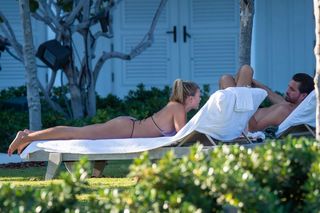 Sofia Richie feet photo thumbnail
