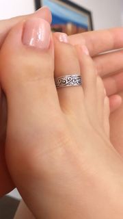 Alaine Crissiê feet photo thumbnail