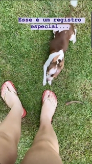 Larissa Manoela feet photo thumbnail